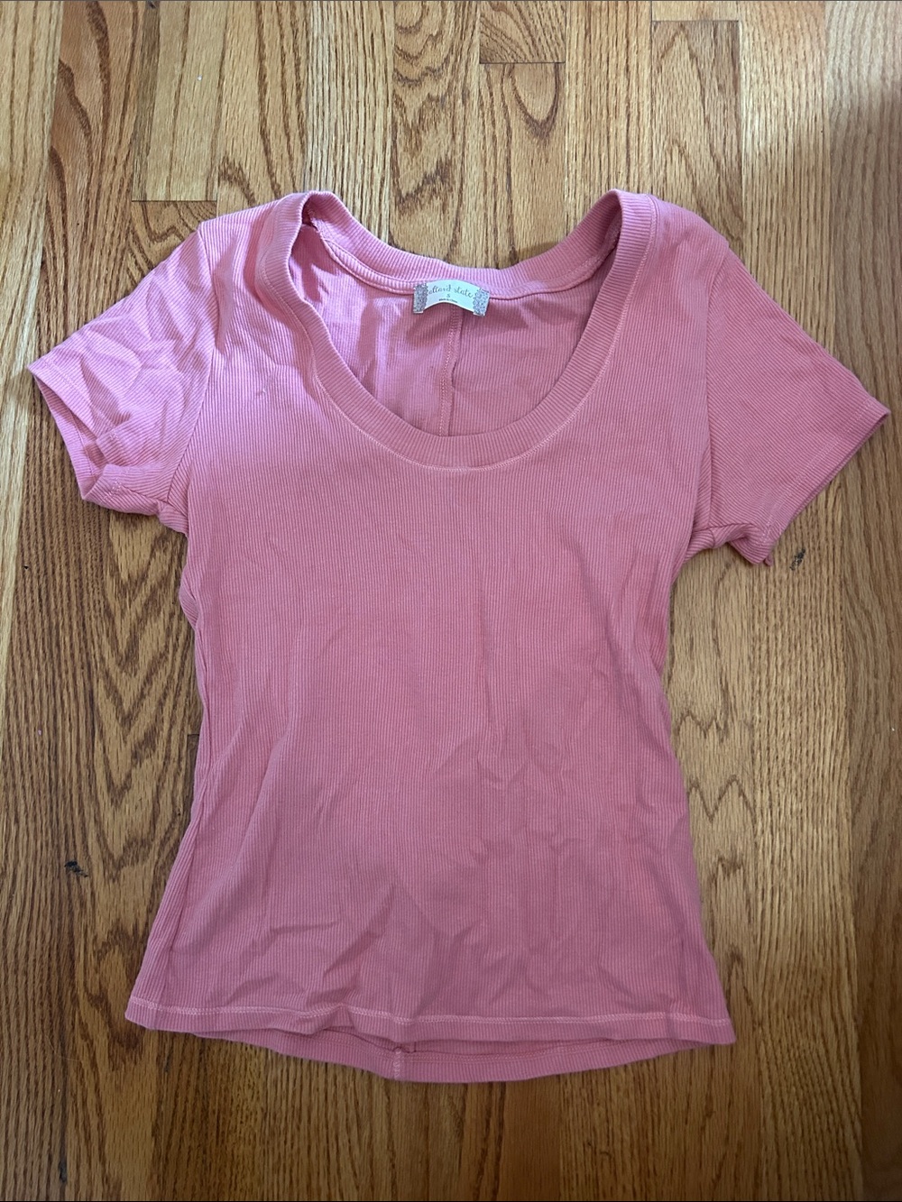 Altar'd State Ribbed Scoop Neck Tee in Dusty Rose